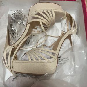 Nude linen platform sandal